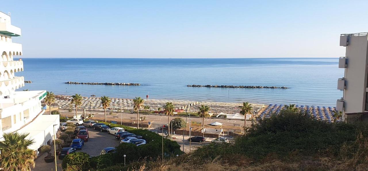 Tramonto Sul Mare Bed & Breakfast Termoli Bagian luar foto
