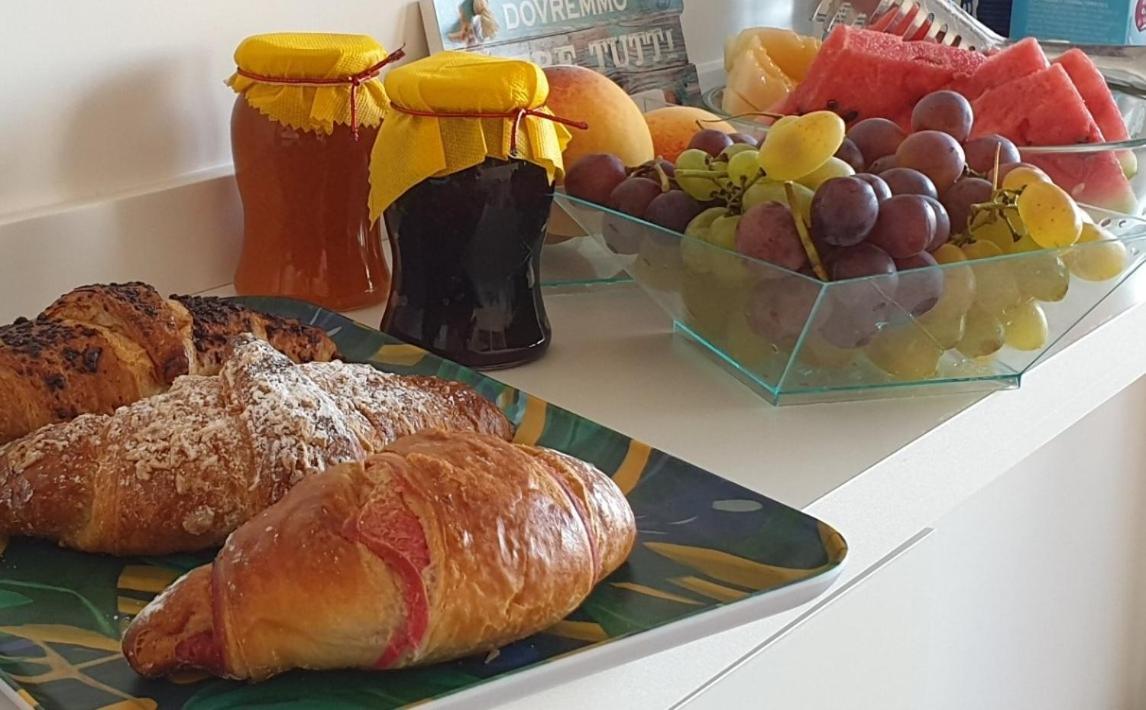Tramonto Sul Mare Bed & Breakfast Termoli Bagian luar foto
