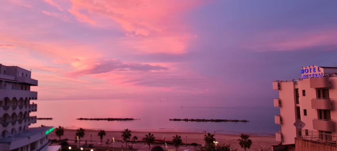 Tramonto Sul Mare Bed & Breakfast Termoli Bagian luar foto