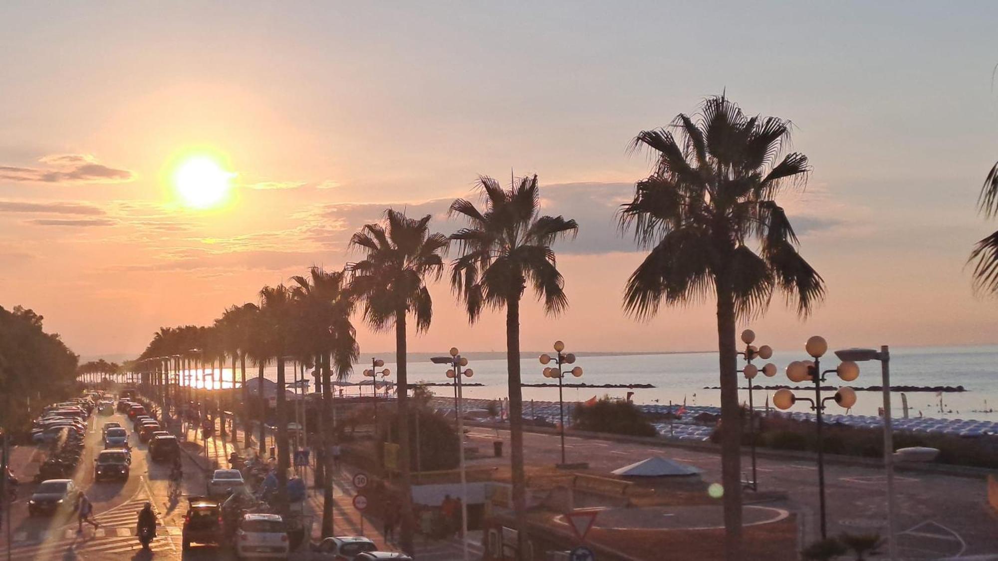 Tramonto Sul Mare Bed & Breakfast Termoli Bagian luar foto