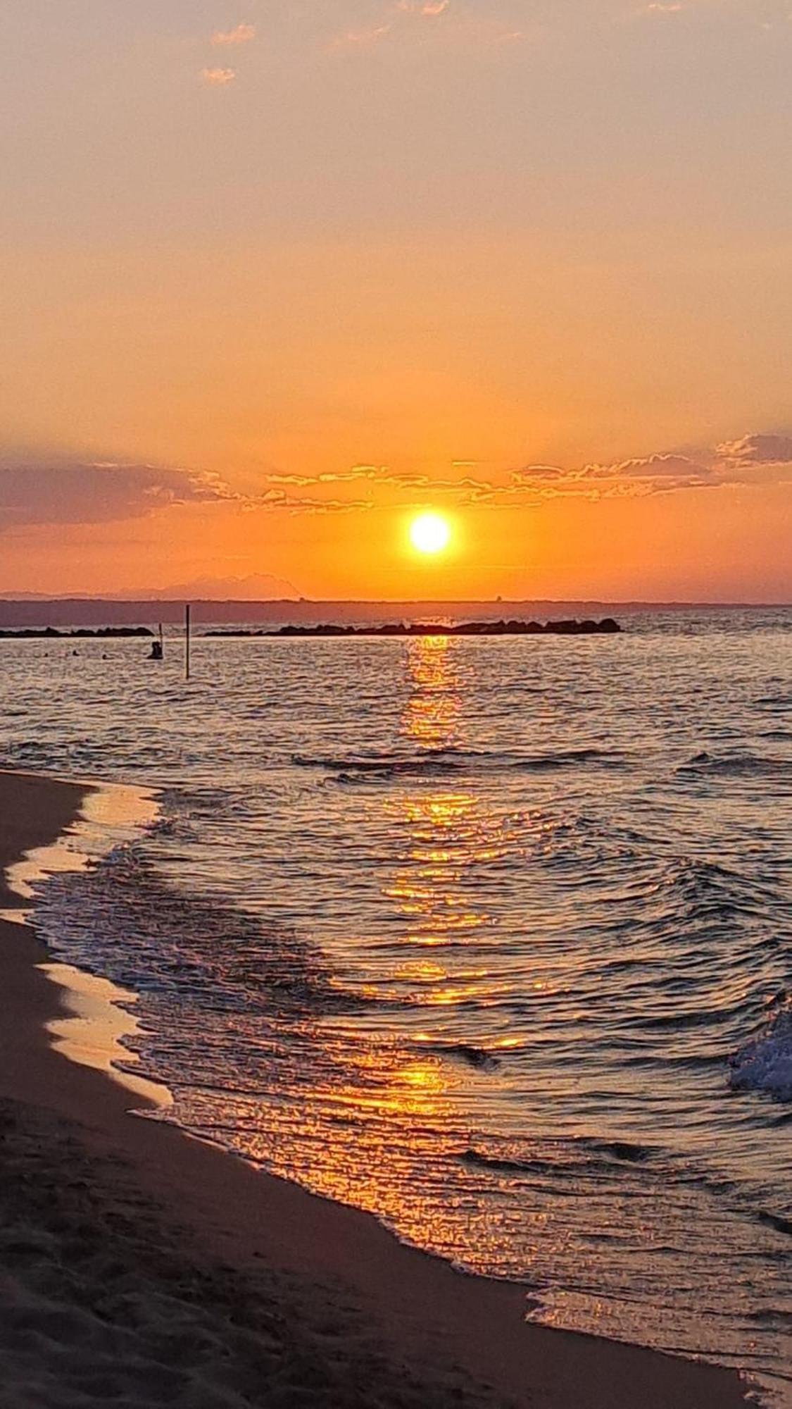 Tramonto Sul Mare Bed & Breakfast Termoli Bagian luar foto